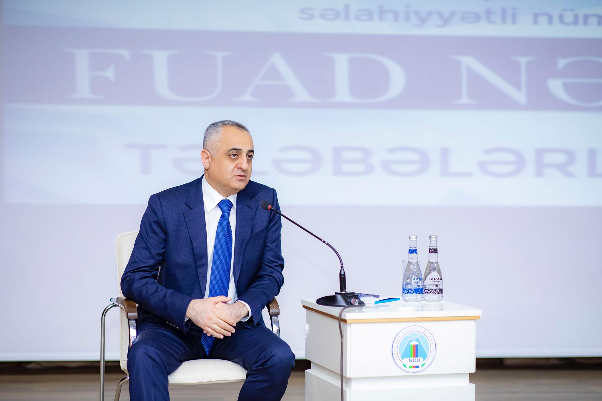 Fuad Najafli, the authorized representative of the President of the Republic of Azerbaijan in Nakhchivan Autonomous Republic, engaged in a dialogue with students as part of the "Open Microphone" project hosted at Nakhchivan State University. The event, organized by the Student Trade Union Committee, welcomed students from both the university and affiliated colleges.